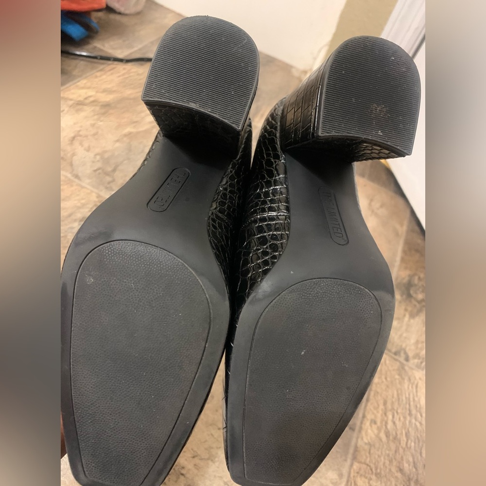 The limited loafers size 8